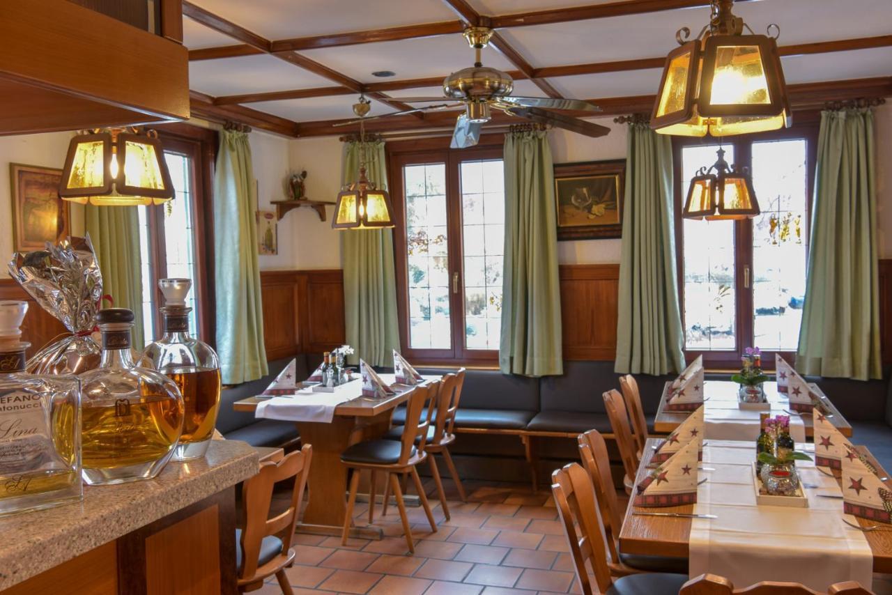 Hotel Ristorante Rostica Bad Urach Exterior foto